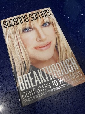 Breakthrough : Eight Steps to Wellness - Life-Altering Secrets from Today's...