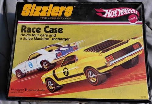 HOT WHEELS WORLDS COOLEST ELECTRIC CARS!!! SIZZLERS CARS AND RACE CASE