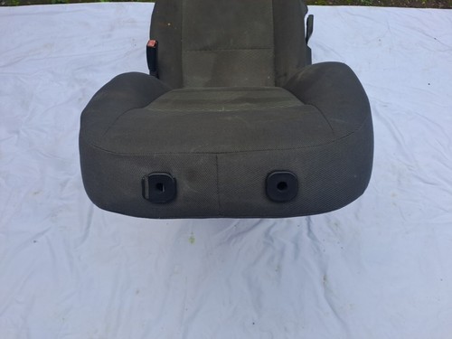 Ford Focus MK2 Front Driver Side Fabric Seat In Black And Grey Scheme C028! - Picture 9 of 10