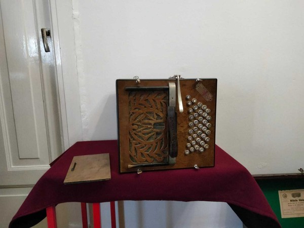 BANDONEON  KONING DE144 TONOS DIATONICO