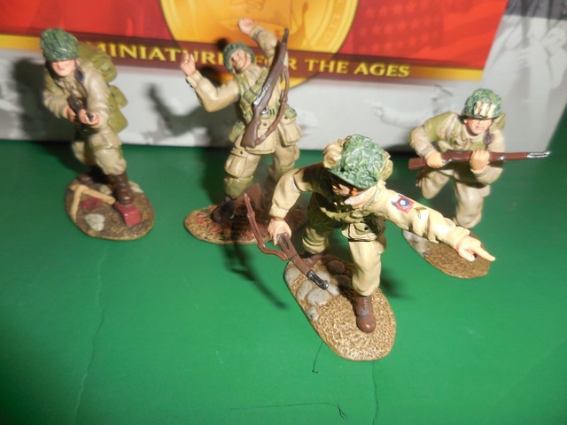 conte toy soldiers US Airborne Charging 