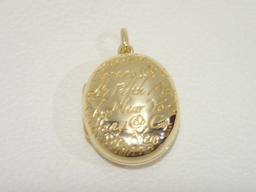 14k yellow gold Notes locket pendant | eBay