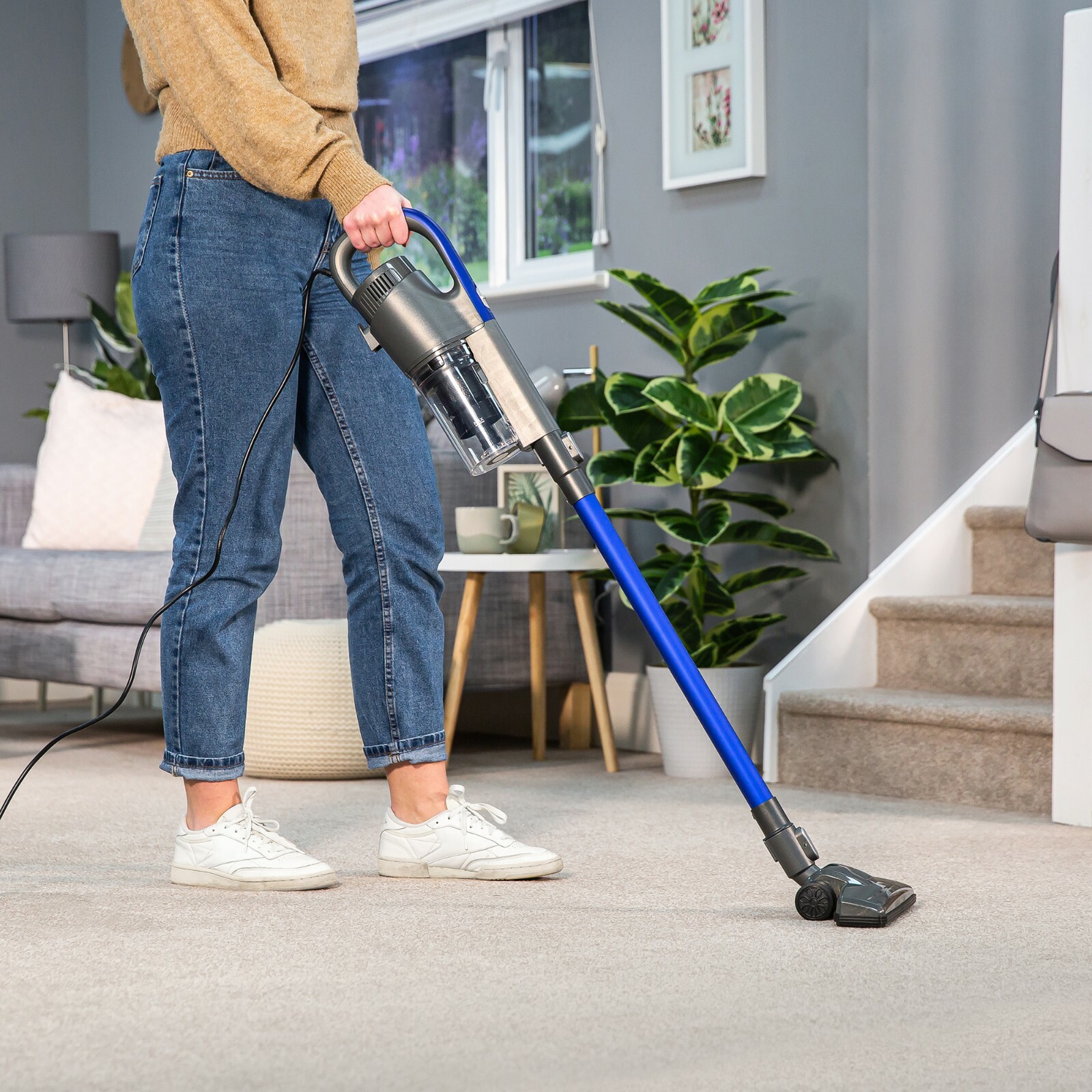 Russell Hobbs Vacuum Cleaner 450W 3 in 1 RHCHS2001 Lightweight Bagless