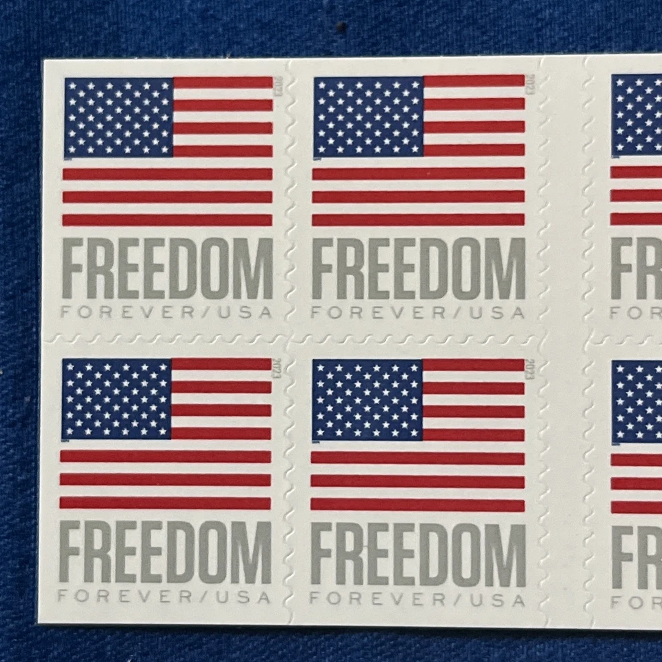 2022 U.S. FREEDOM FLAG Forever Stamps • Booklet of 20 • Lot of (3) Booklets - Image 3 of 4