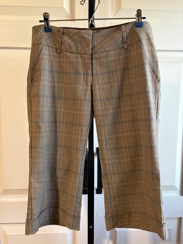 Heart Soul Women's Brown Plaid Capri Pants Regular Cropped Flat Front