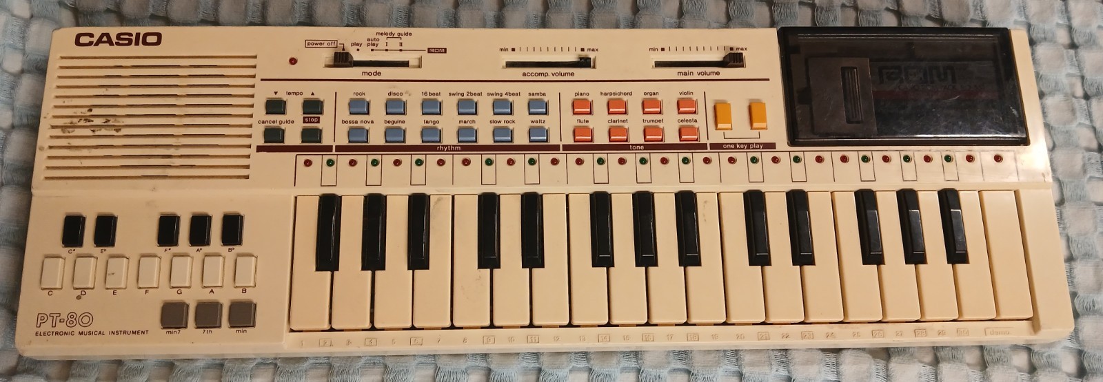 Tastiera elettronica Casio PT-80 con 32 tasti