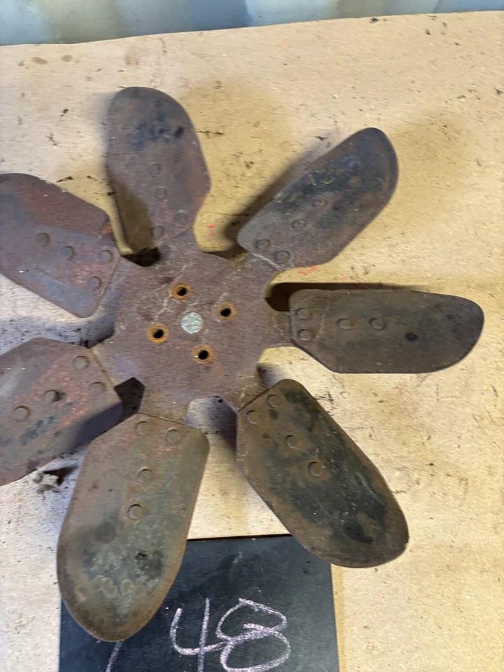 Dodge D150 D350 W150 W250 1993 1991 1989 Ramcharger 360 318 ventilador de motor con espaciador Foto 3 de 4