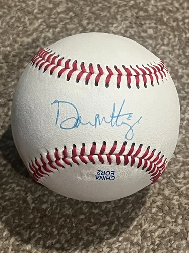 DON MATTINGLY  SIGNED BASEBALL AUTO NEW YORK YANKEES