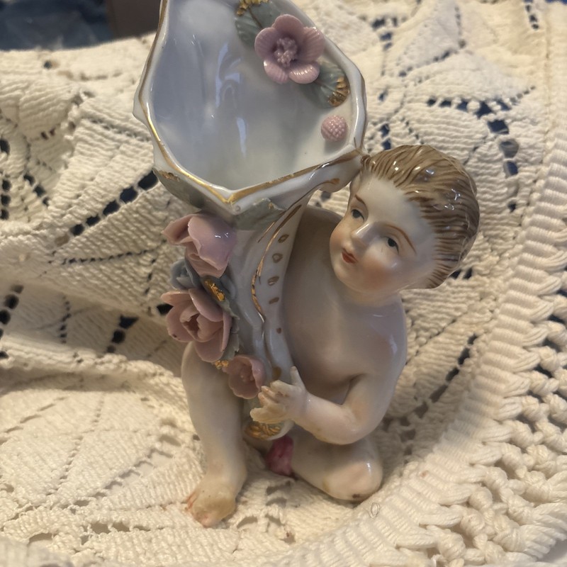 Vintage Noritake Japan Porcelain Cherub Figural Rose Flower Cornucopia Vase