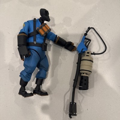 BLUE PYRO 7'' Team Fortress 2 Action Figure. NECA Valve Flamethrower TF2