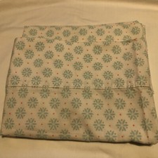 The Big 2 Standard Full Pillowcases Dahlia Dot 275 Thread Count