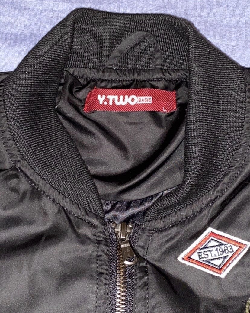Y. TWO Basic Bomber Jacket, Large, Black, NASA, P… - image 3