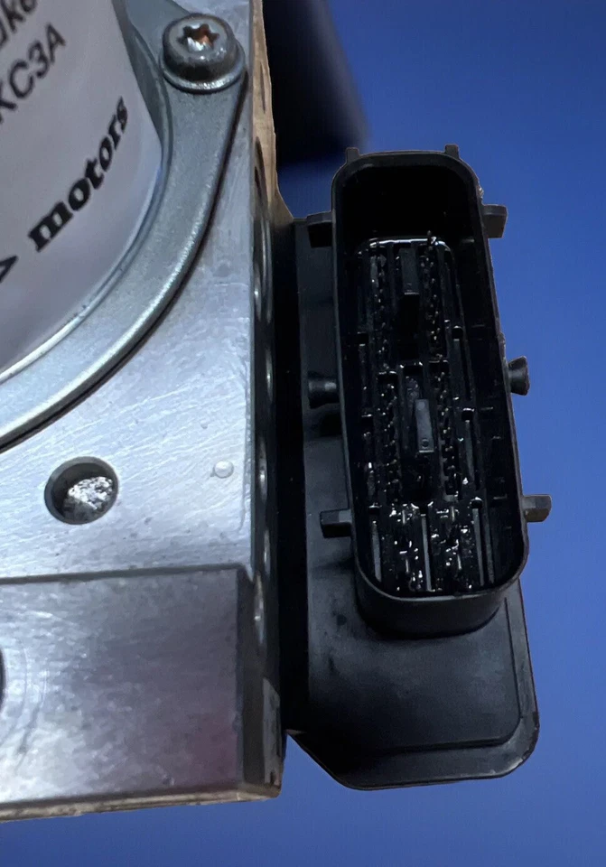 Módulo de bomba de freno ABS reacondicionado Nissan Juke 2011 | 47660 1KC3A Foto 4 de 4