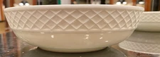 Mikasa/Large Soup or Pasta Bowls/Trellis Pattern/Set of 2/8" Bone White China
