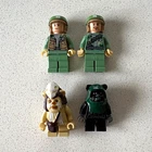 LEGO Star Wars Minifigures Lot of 4 Plastic Minifigures with Accessories As Is