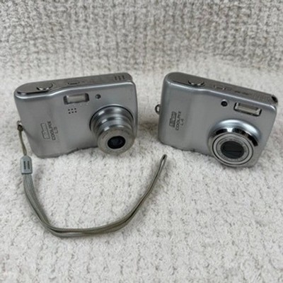 Nikon Coolpix L3 & L4 Digital Camera Bundle Silver Point and Shoot PARTS/REPAIR