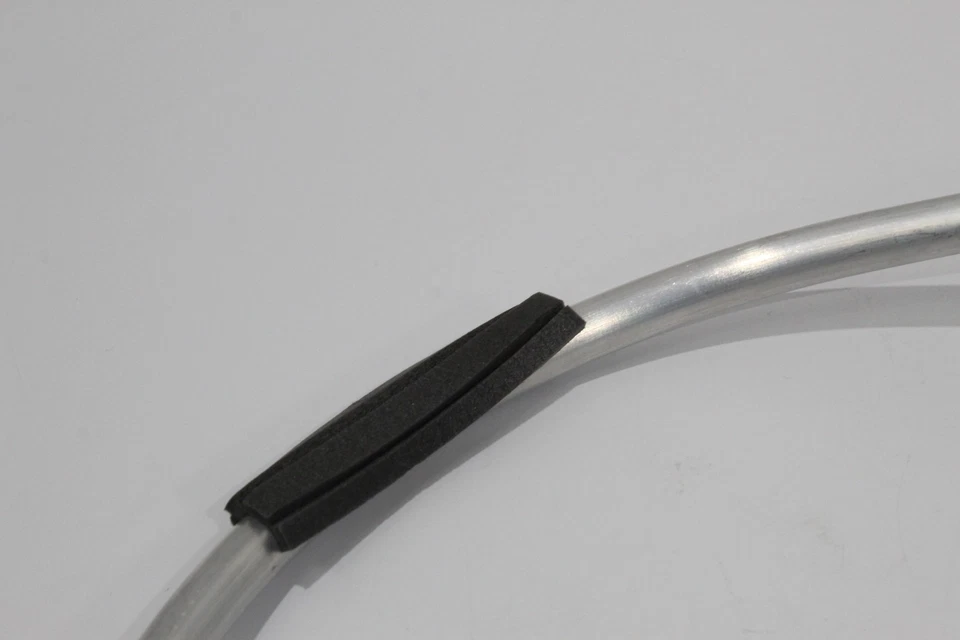 VW Golf 5K Mk6 Pair Handbrake Cable Guides Tubes New Genuine 1K0711952A - Image 4 of 4