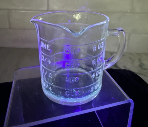 Vintage Hazel Atlas  Glass 1 Cup Measuring Cup  3 Pour Spouts With Handle Glow