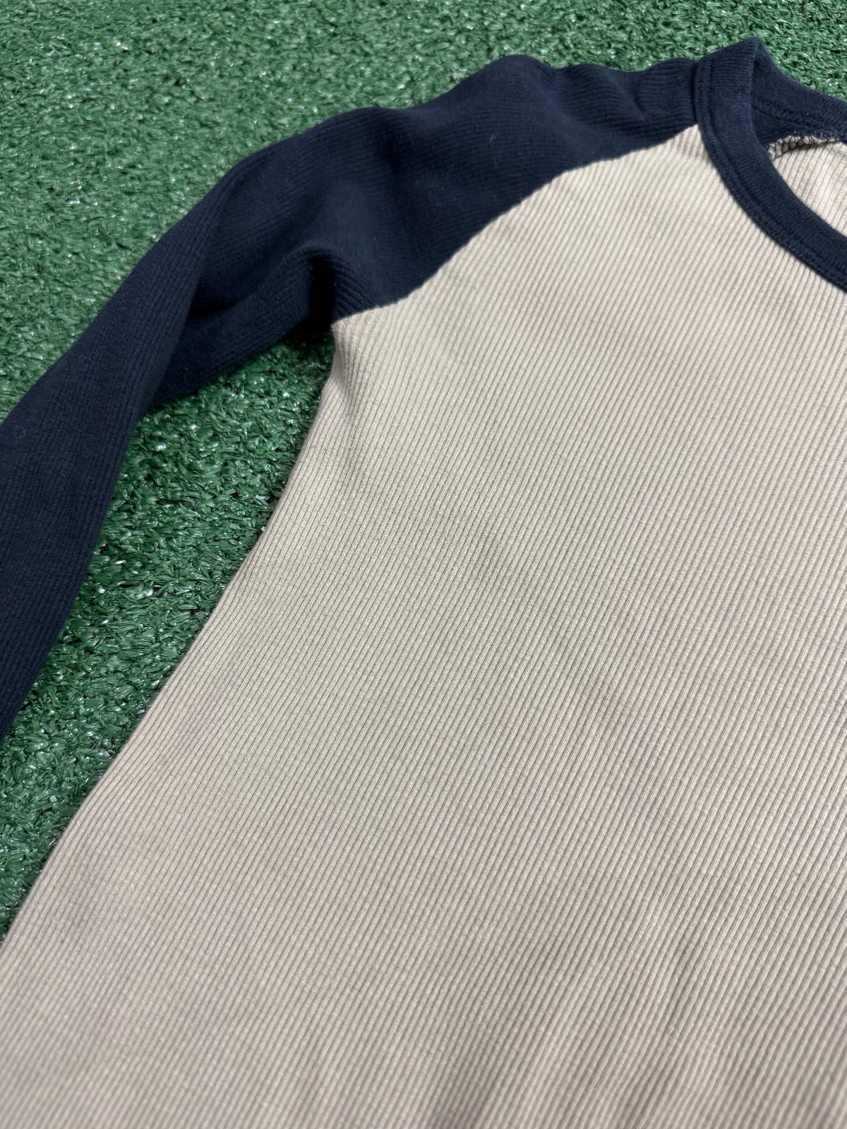 Brandy Melville John Galt Ribbed Cute Long Sleeve Round Neck Crop Top Shirt