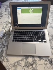 Apple 13in MacBook Air - Early-2015 - 1.6GHz i5 / 8GB RAM / 256GB SSD