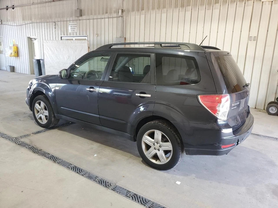 Used Front Left Door Assembly Front fits: 2010 Subaru Forester electric Front Le Foto 4 de 4