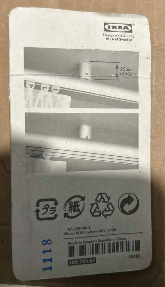 Soporte de montaje en techo de aluminio plateado IKEA Kvartal 300.793.65 Foto 2 de 2