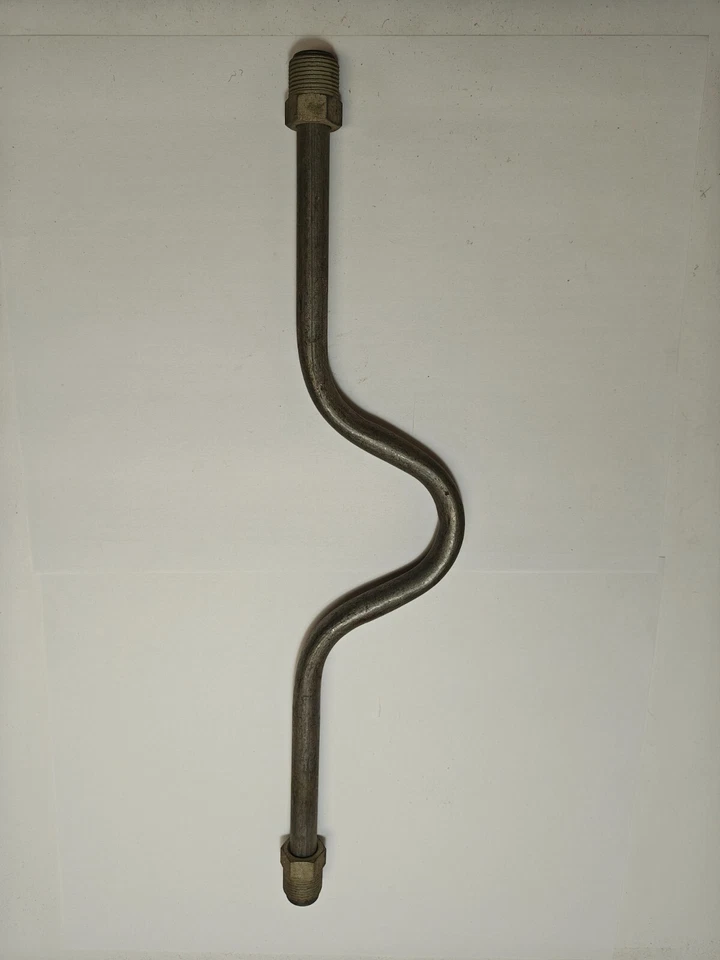 Tubo de filtro de aceite de motor Chrysler Windsor Royal Series 1946-1948 1122435 nuevo en stock Foto 2 de 4