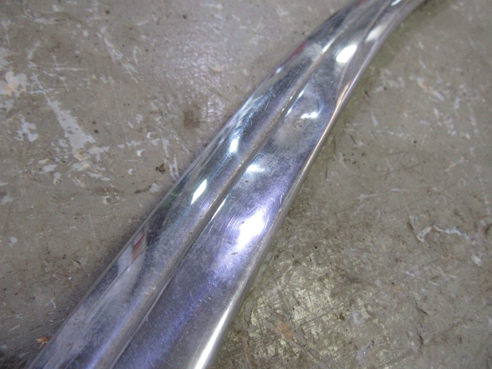 1965 1966 Cadillac Deville внешняя нижняя отделка лобового стекла молдинги - Изображение 2 из 4