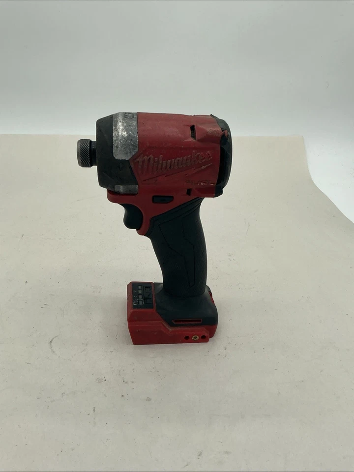 Destornillador de impacto Milwaukee 2953-20 Foto 2 de 4