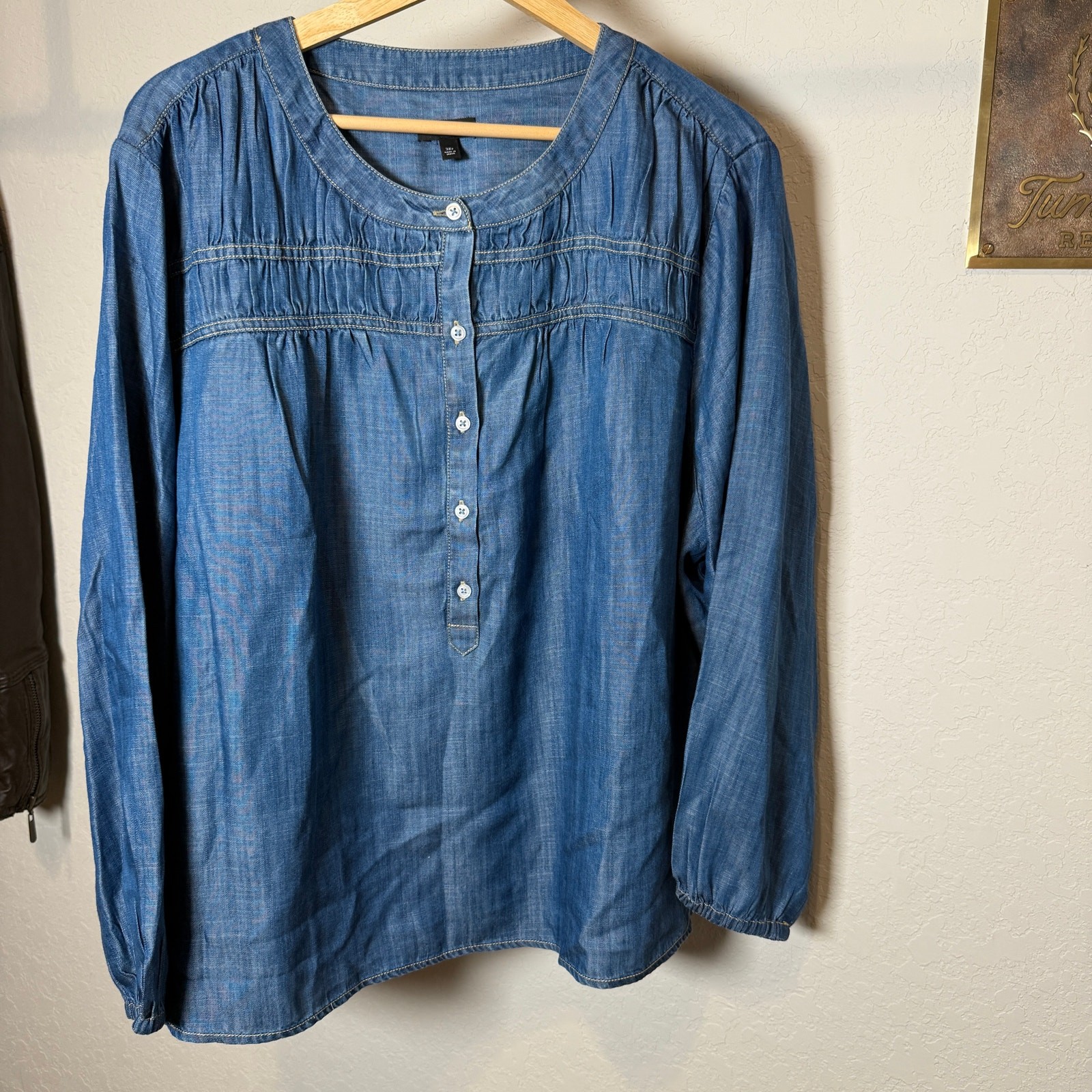 Women's Talbots Pullover Button Front Chambray Pi… - image 2