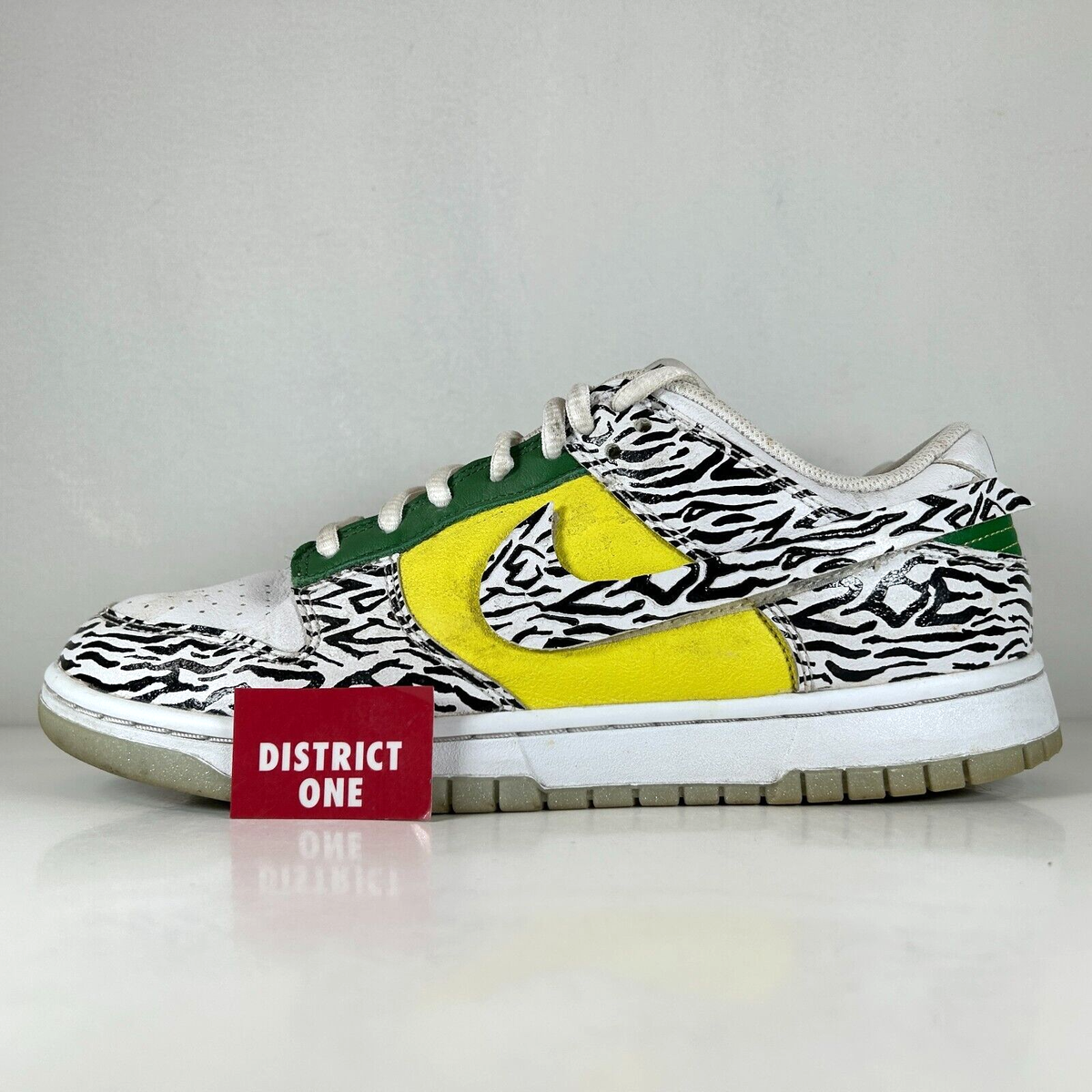 NIKE DUNK DOERNBECHER 日本未発売 Nike Dunk Low Doernbecher Zoe 2022 - Size 8 - DR7305 100 | eBay