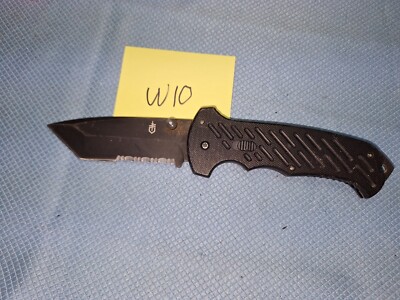 1 Gerber Gear 06 FAST Folding Pocket Knife.  TANTO SERRATED    Loc W10