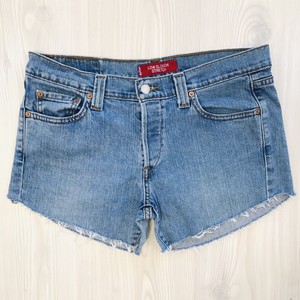 Levi's 513 Mujer a Medida Azul Elástico Corte Recto con Pantalones Cortos  W32 | eBay