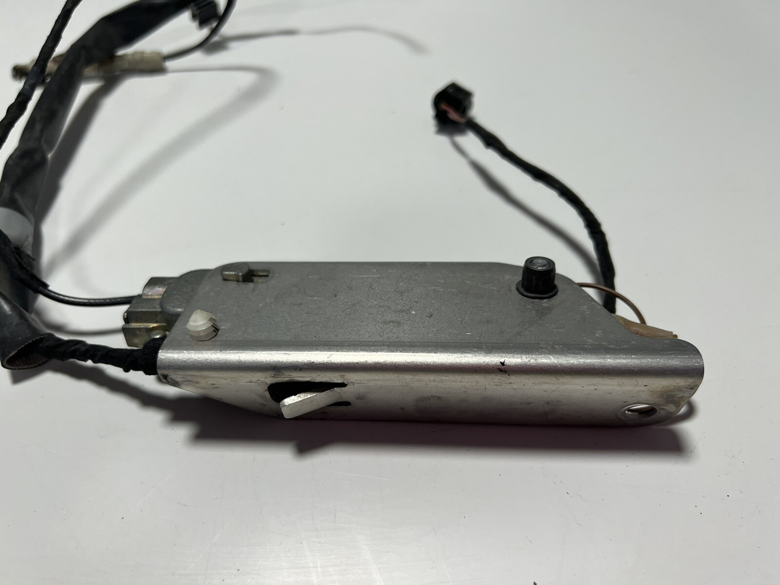 LAMBORGHINI HURACAN LP610 ANTENNA AMPLIFIER FM AERIAL AMPLIFIER OEM 4S0035225