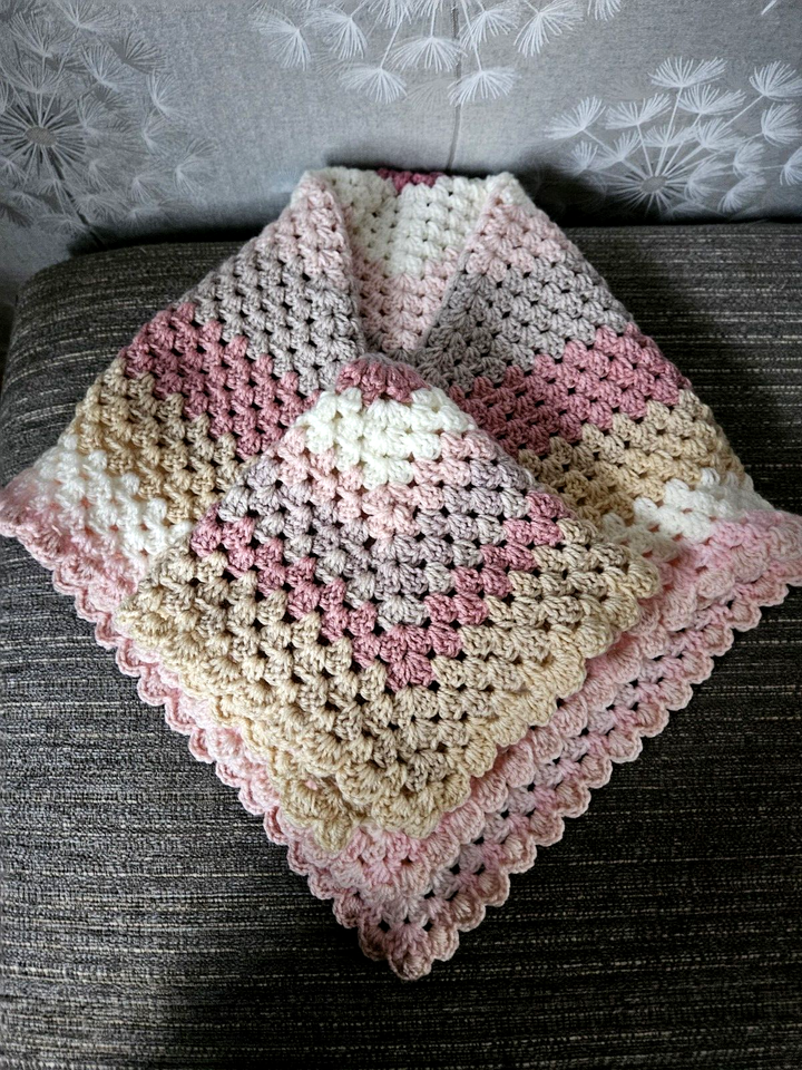 Hand crochet baby blanket/car seat/pram/crib baby and Small Comforter