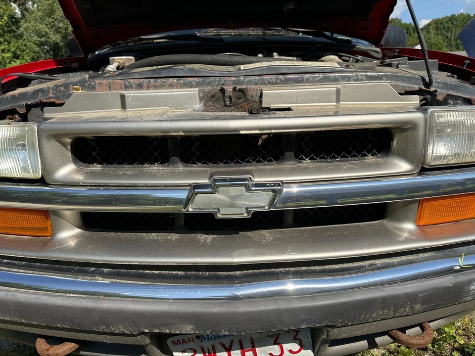 98 99 00 01 02 03 04 05 BLAZER S10/JIMMY S15 Grille — 第 2/4 张图片