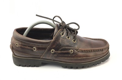 lug sole boat shoes