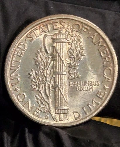 1940 D Mercury Dime Silver US Coin! Brilliant Uncirculated! Looks FSB Toned Rim!