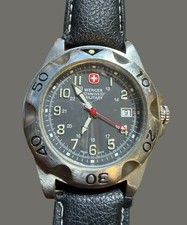 Reloj Hombre Wenger Militar Suizo 79955 Correa Cuero Negro Cuarzo 100M WR