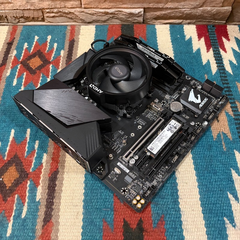 GIGABYTE B550M AORUS PRO AM4 W11 Motherboard Combo! Ryzen 5 2600 16GB RAM 256SSD