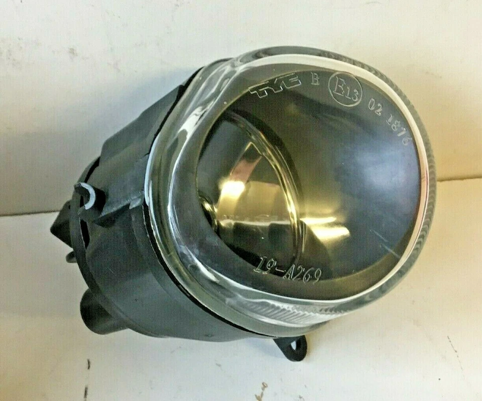 FITS AUDI A3 FRONT FOG LIGHT LAMP DRIVERS SIDE RIGHT HAND 1996-2000 - Image 4 of 4