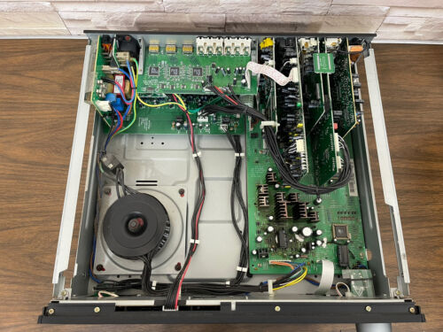 ARCAM AVP-700 A/V Processor Works Great - Picture 11 of 12