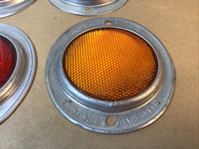 Grote 40232 Red Two-hole Mounting Reflector for sale online | eBay