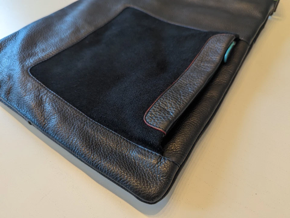 Cartera Bandolera Mywalit Grande Cuero Negro y Gamuza 12" x 14" Habana Foto 2 de 4