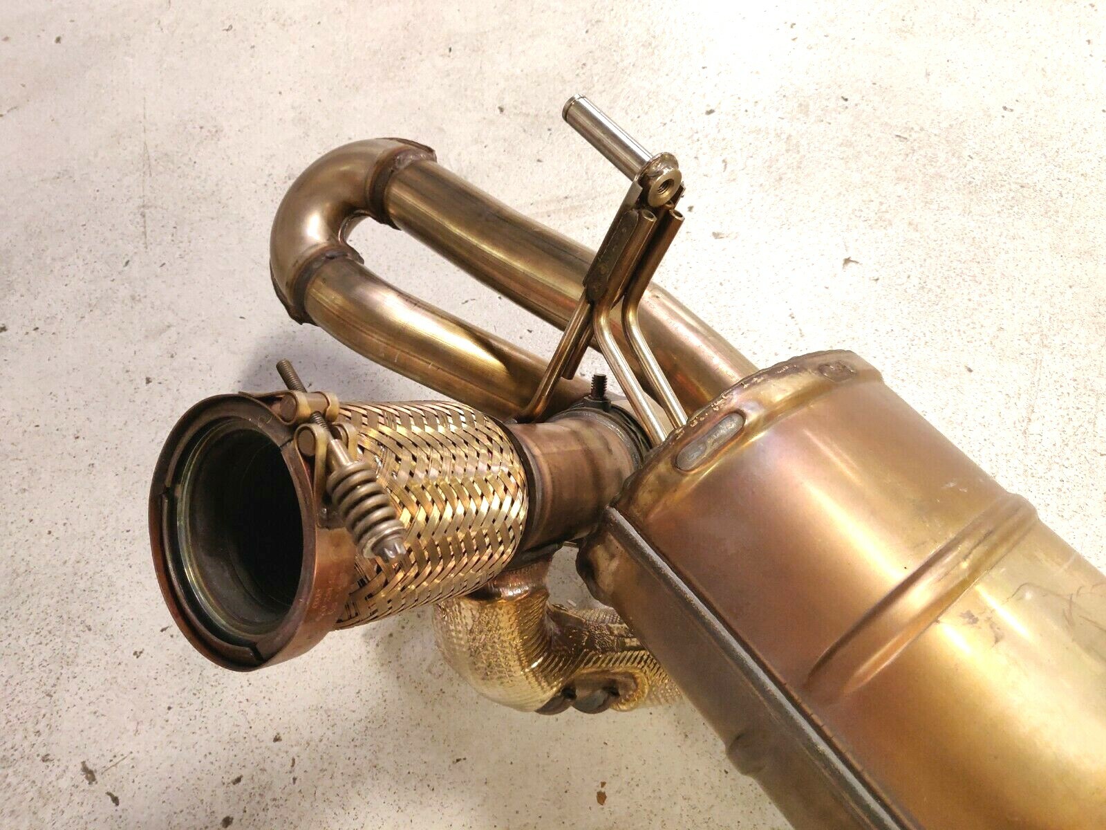 OEM Lamborghini Huracan Performante Exhaust Part 4T0251051B Less than 1000 Miles