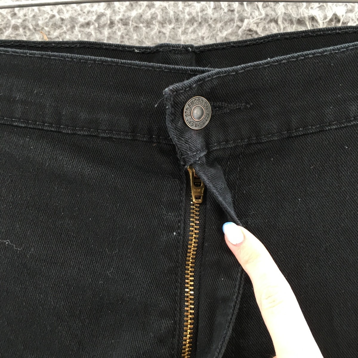 LEVI’S / 541 ATHLETIC TAPER SHORTS BLACK W32,W34,W44 541™ Athletic Taper 11