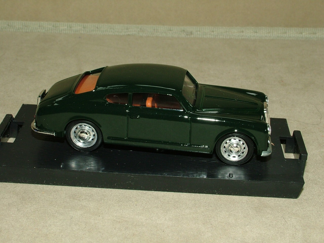Picture 5 of 9