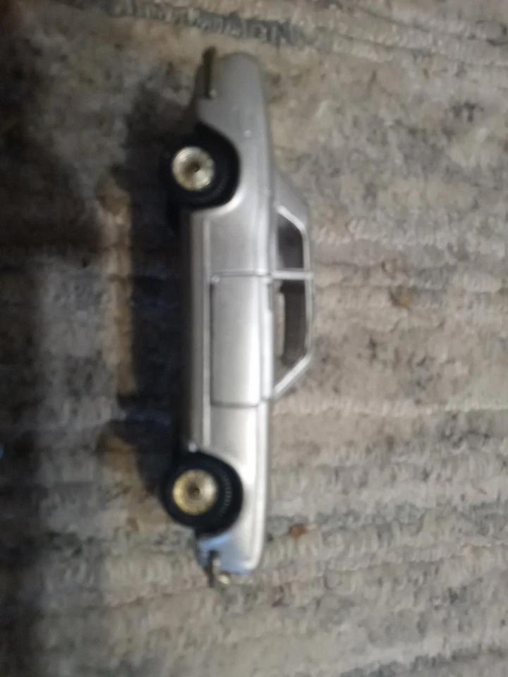Corgi Toys Whizzwheels Silver Shadow ROLLS ROYCE Made In Great Britian - Image 2 of 4
