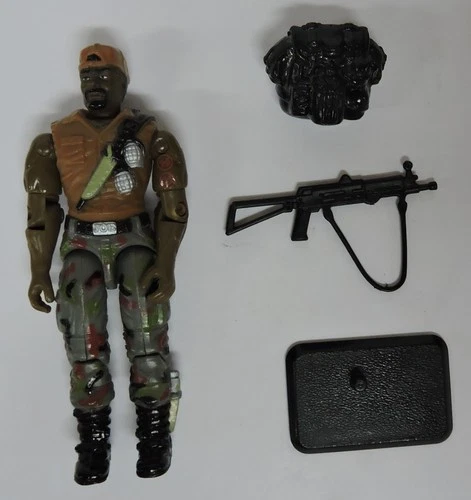 1998 GI JOE HEAVY DUTY V3 ACTION FIGURE W/SUBMACHINE GUN/BACKPACK/STAND