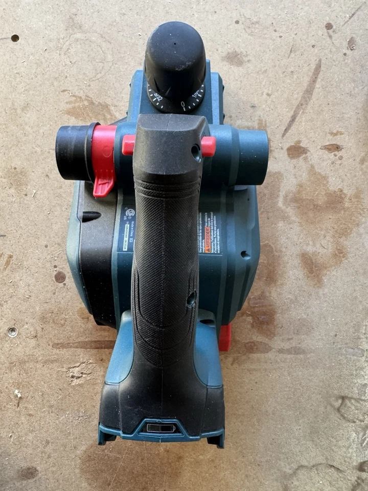 Cepilladora Bosch 18V, solo herramienta Foto 2 de 4